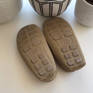 GAP Shoes - Gap Kids Tan Loafers - Size 7 GAP Shoes - Gap Kids Tan Loafers - Size 7